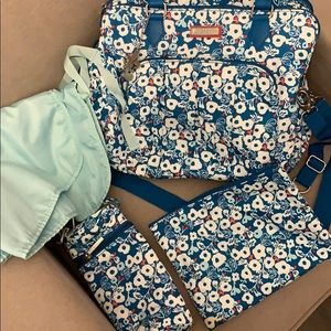 Diaper bag with accessories